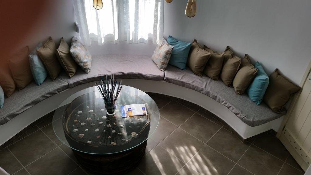 Abelomilos Exclusive Apartment Imerovigli (Santorini)
