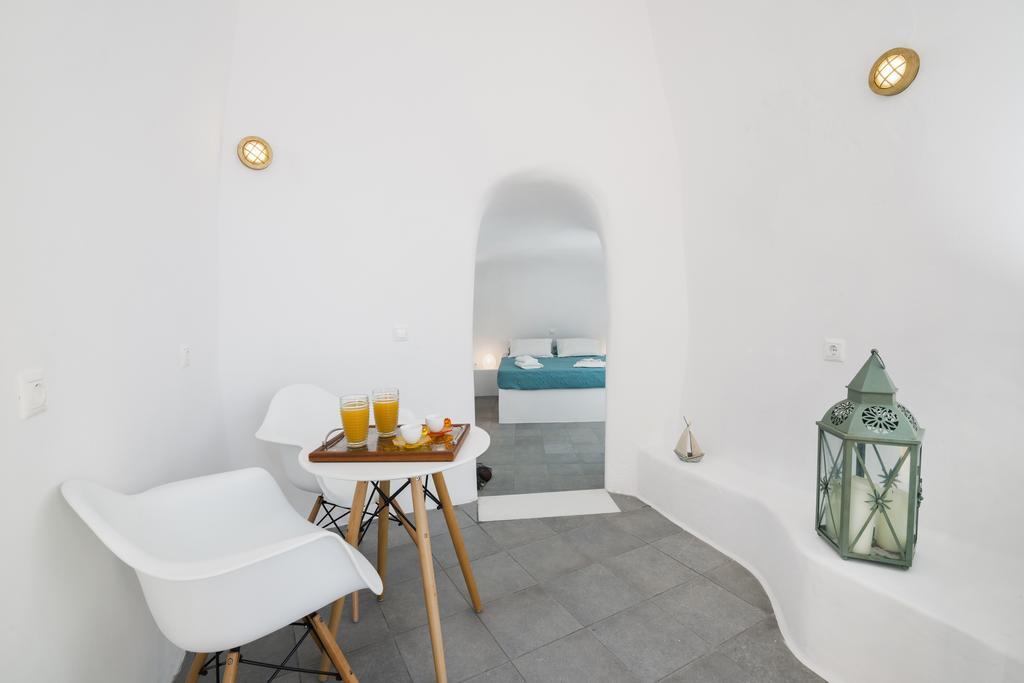 Horizon Aeifos 2* Oia (Santorini)