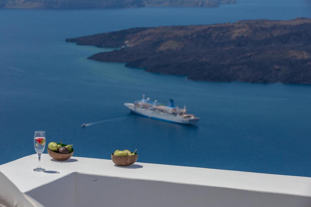 Karpimo Horizon - Caldera View With Private Hot Tub Villa *