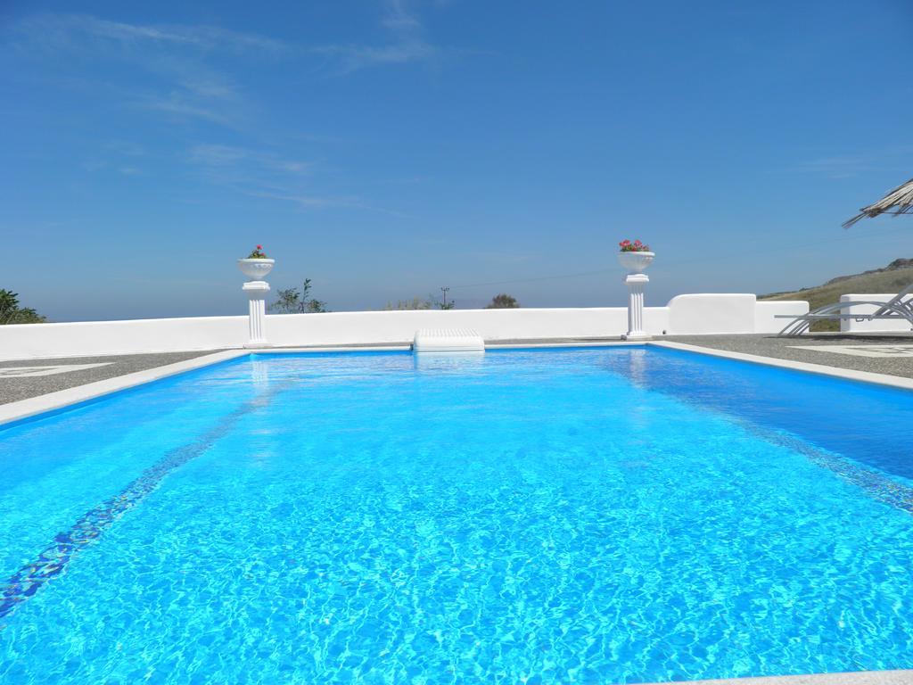 Santorini Traditional Apartment