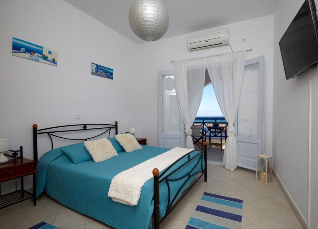 Apartment Rodothea And Adams On The Beach, Santorini