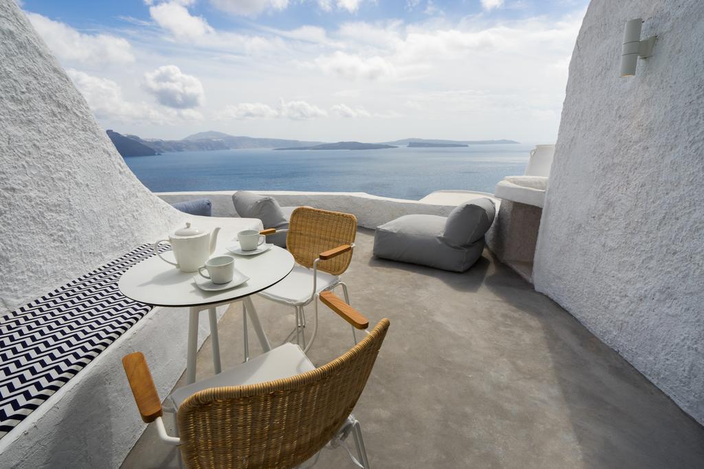 Canvas Villa Oia (Santorini)