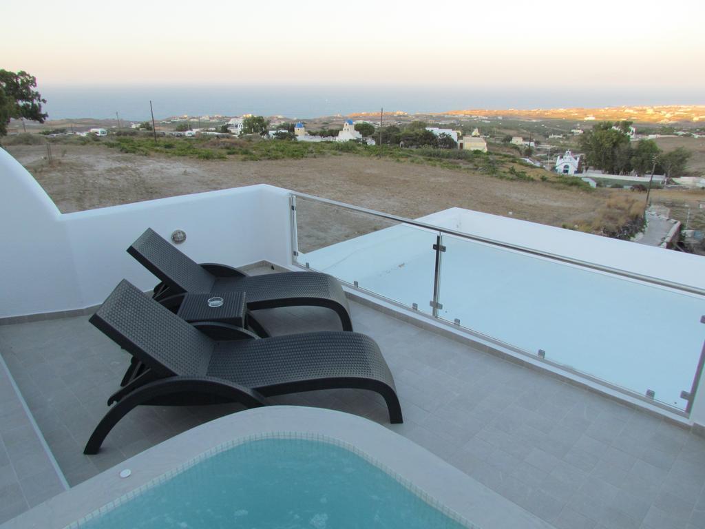Anamnesis Fira (Santorini)