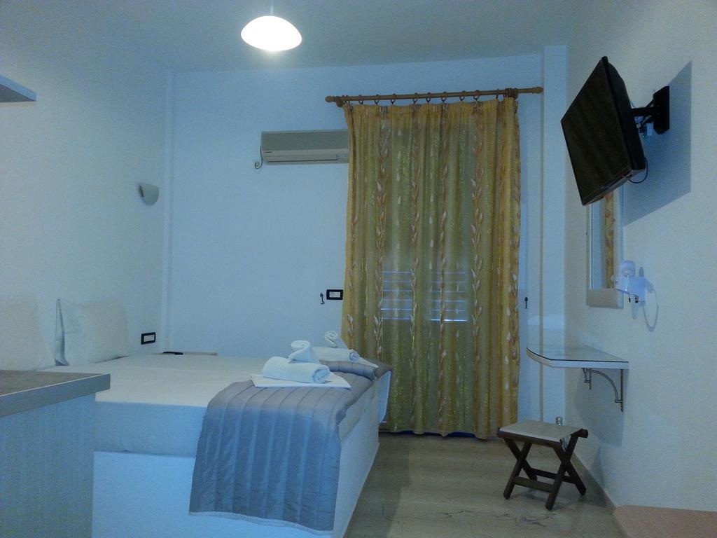 Katefiani * Perissa (Santorini)