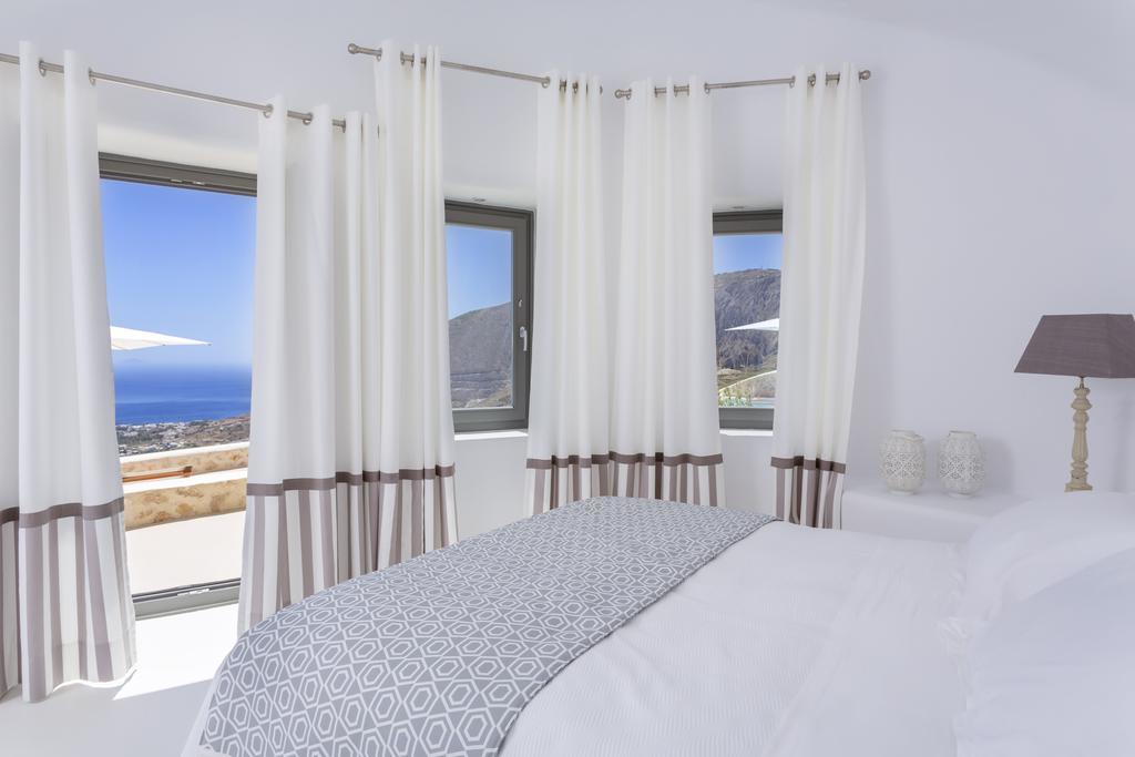 Kamini Santorini