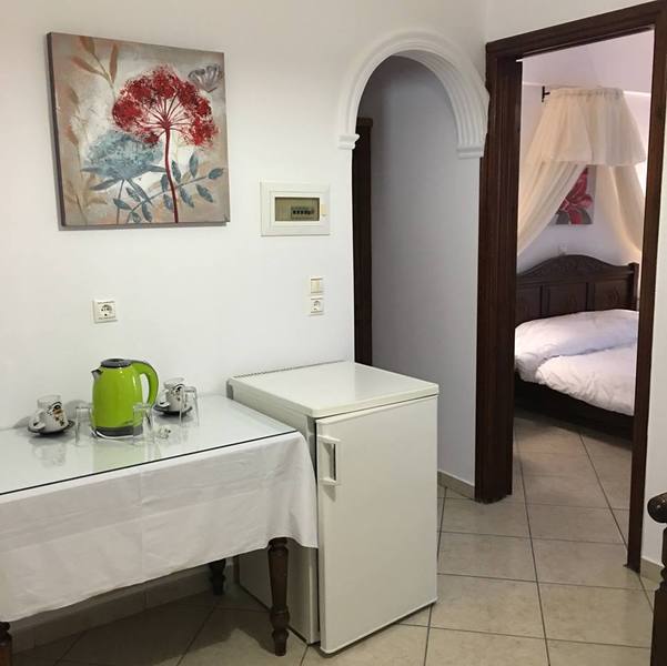 B Apartment Fira (Santorini)