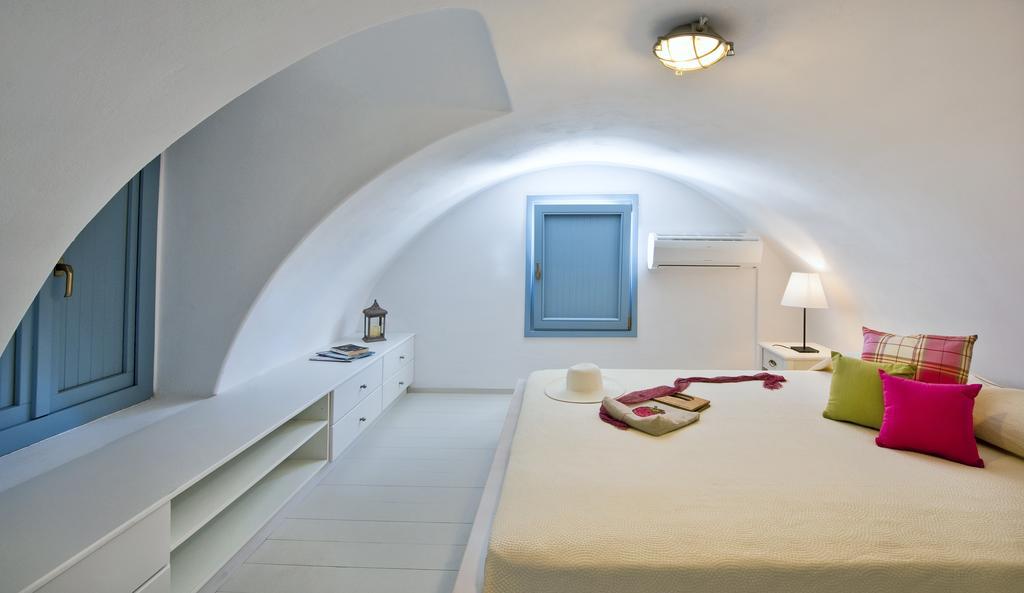 Aura Marina Santorini
