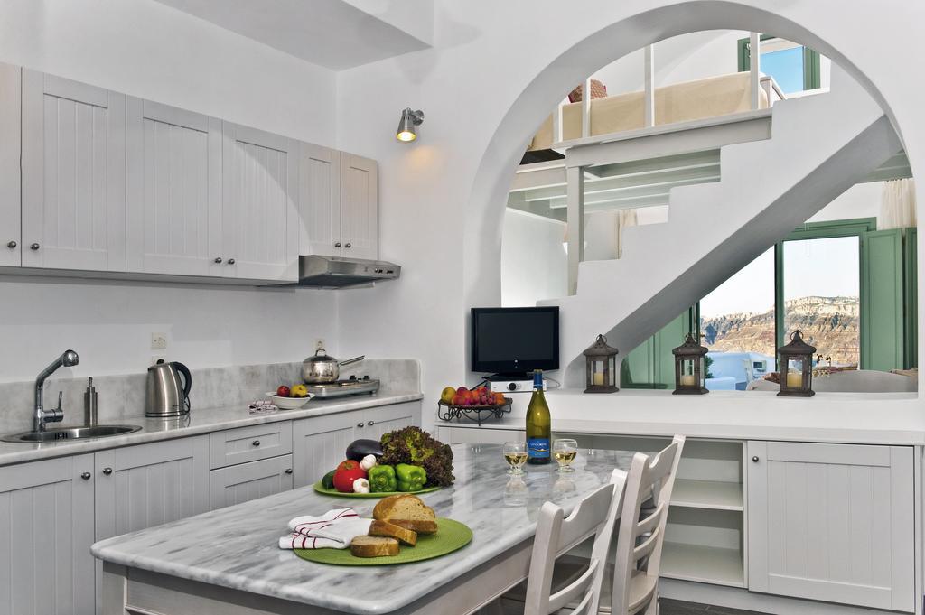 Aura Marina Santorini Apartment *