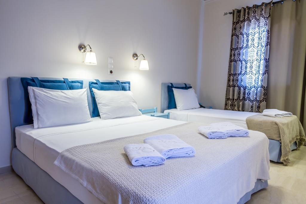 Zorbas Santorini 3*