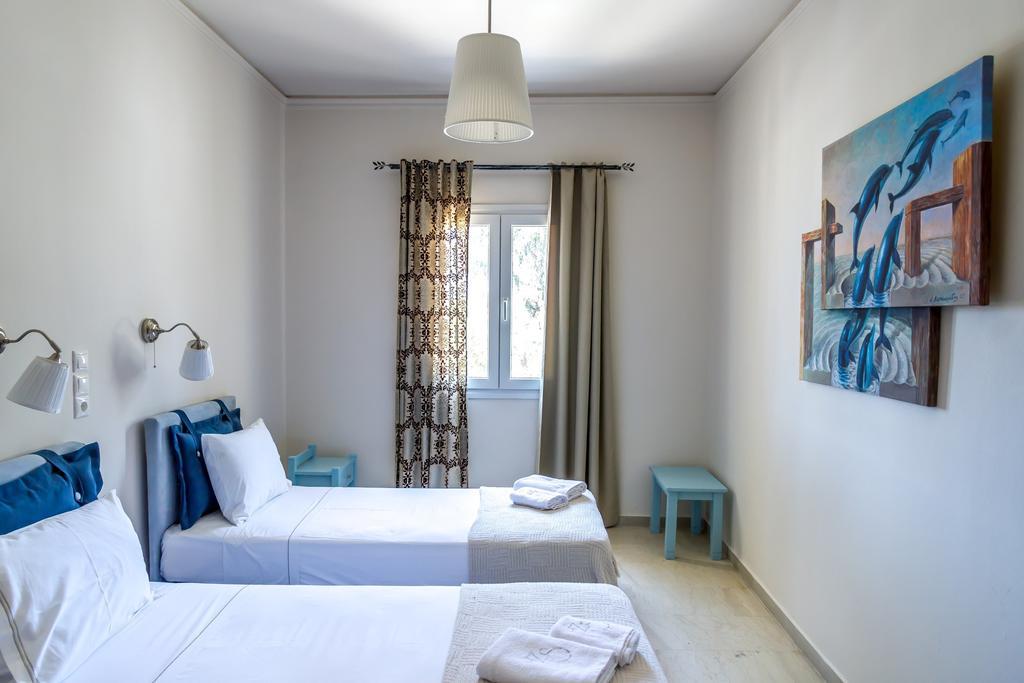 Zorbas Santorini