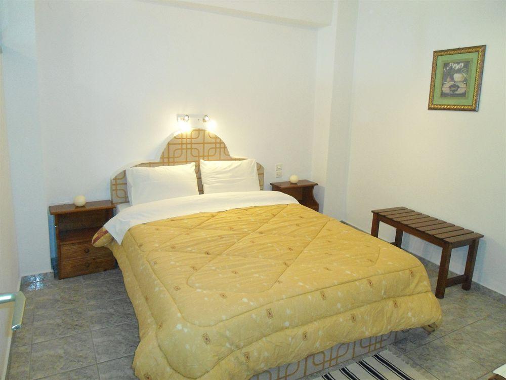 Aparthotel Fotini 3*