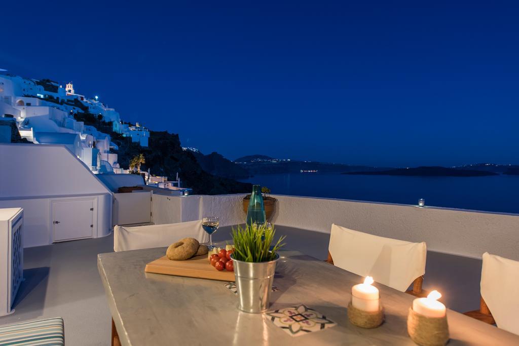 Perfect Purity Oia (Santorini)
