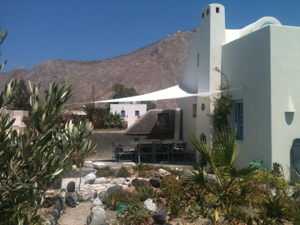 Apartment Thera Incognita Perissa (Santorini)