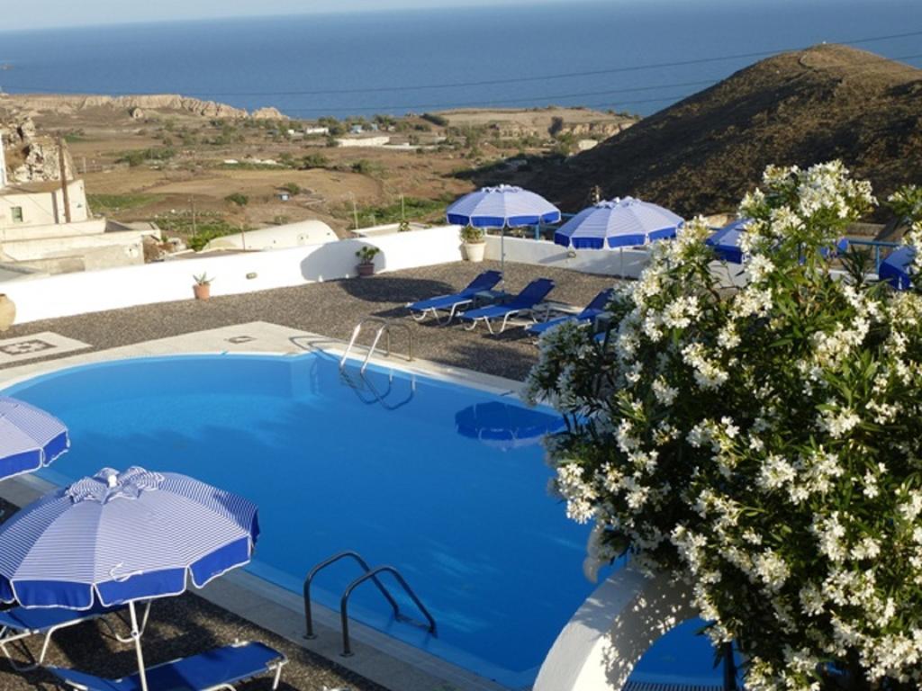Aparthotel Thira's Dolphin 3*