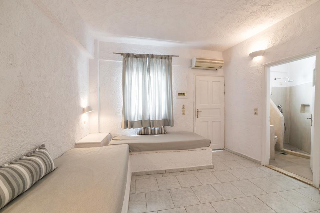 Hotel Artemis 4*