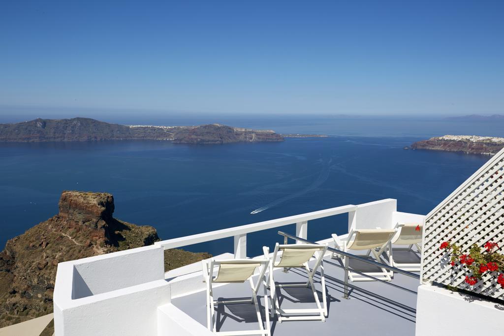 Whitedeck Santorini