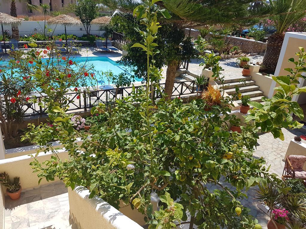Aparthotel Ira Kamari (Santorini)