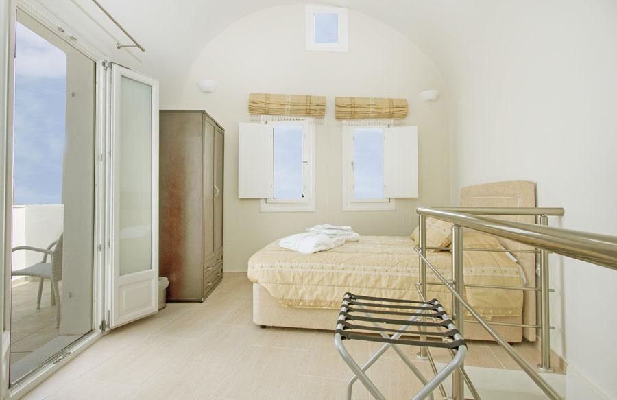 Santorini Renaissance -