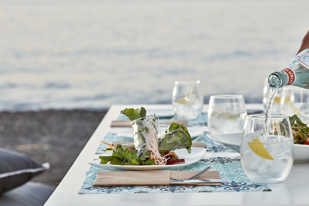 Anemos Lounge Perissa (Santorini)