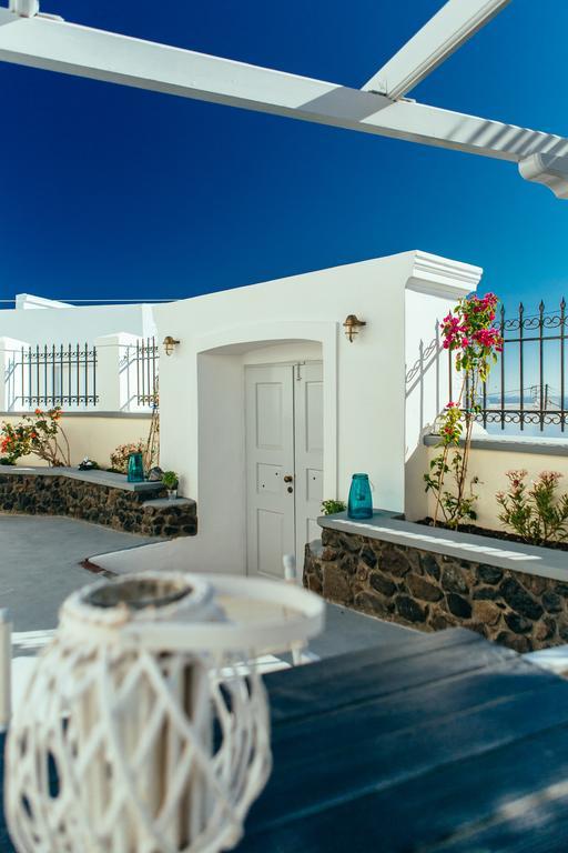 Day One Fira (Santorini)