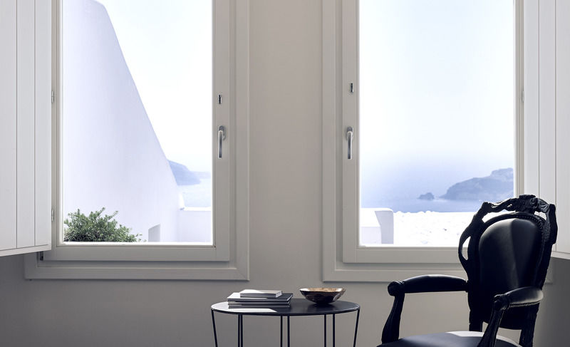 Cavo Tagoo Santorini