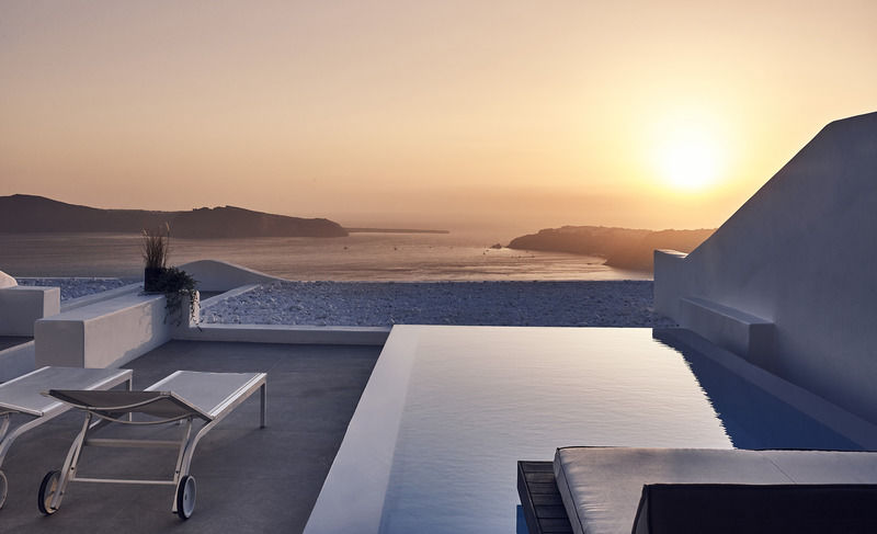 Cavo Tagoo Santorini