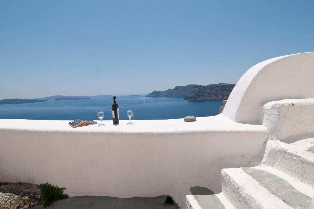 Finesse 3* Oia (Santorini)