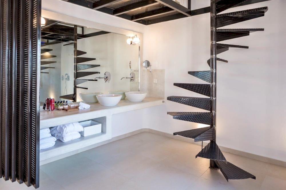 Art Santorini (adults Only) Hotel 4*