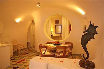 Ikastikies Aparthotel 4*