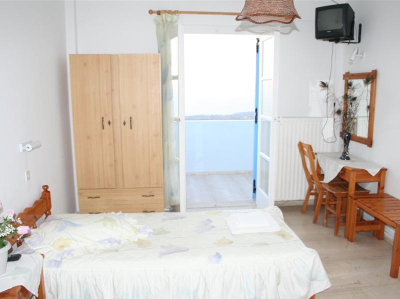 Hotel Hellas 2* Fira (Santorini)