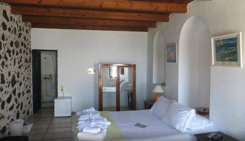 Santorini 3*