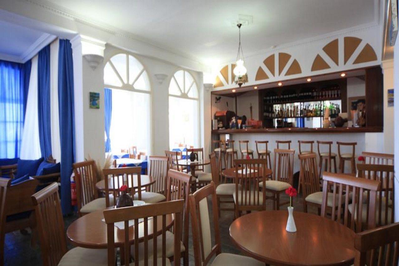 Rivari Santorini 3* Kamári