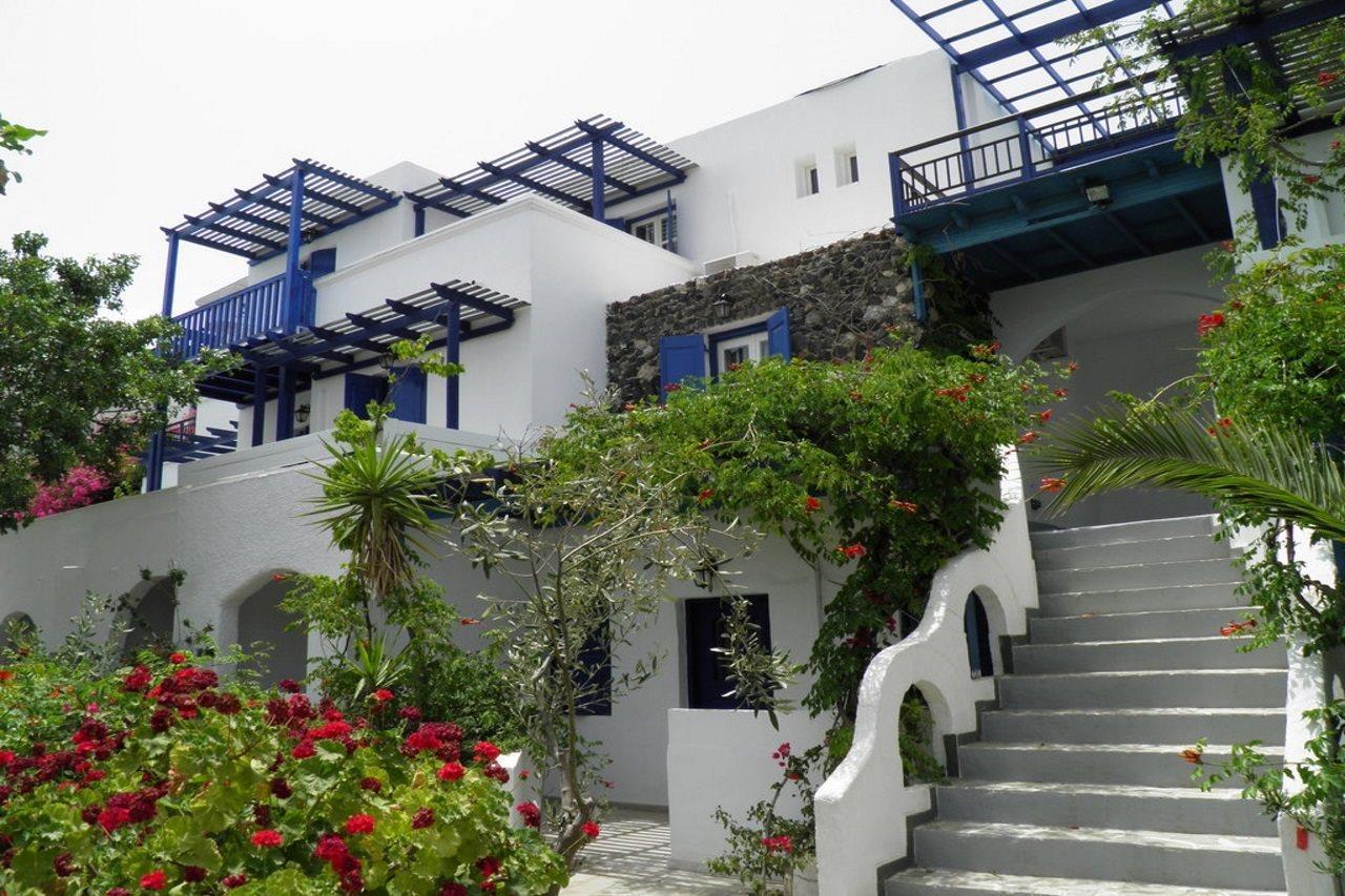 Rivari Santorini Hotel 3*