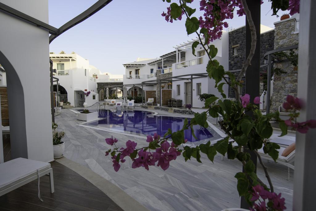 La Deluxe & (adults Only) Kamari (Santorini)