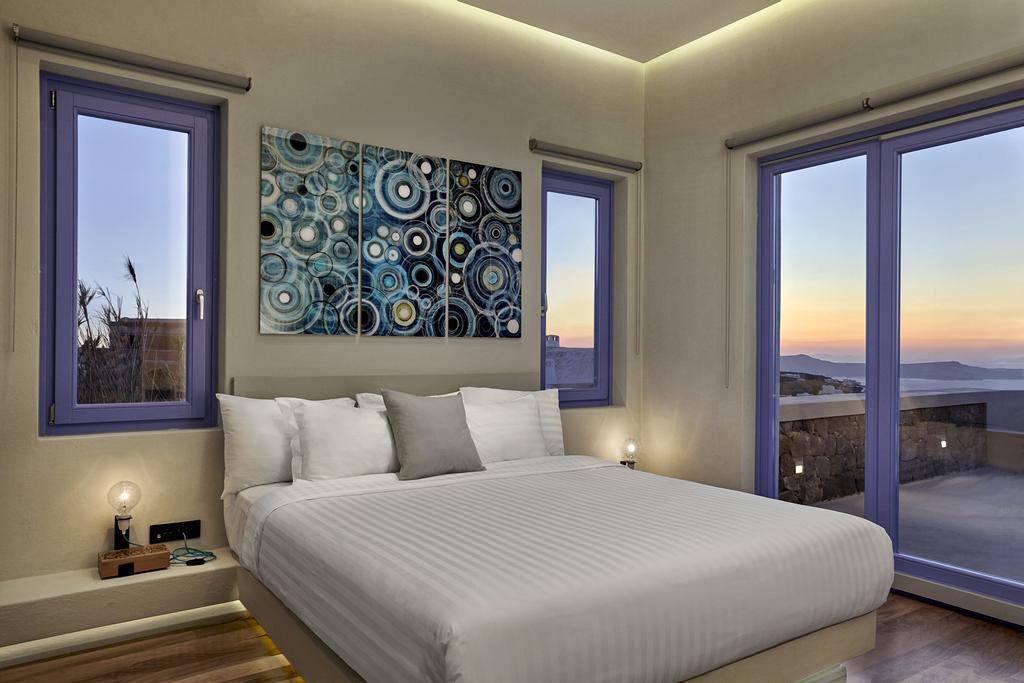 Smy Santorini & Hotel 4*