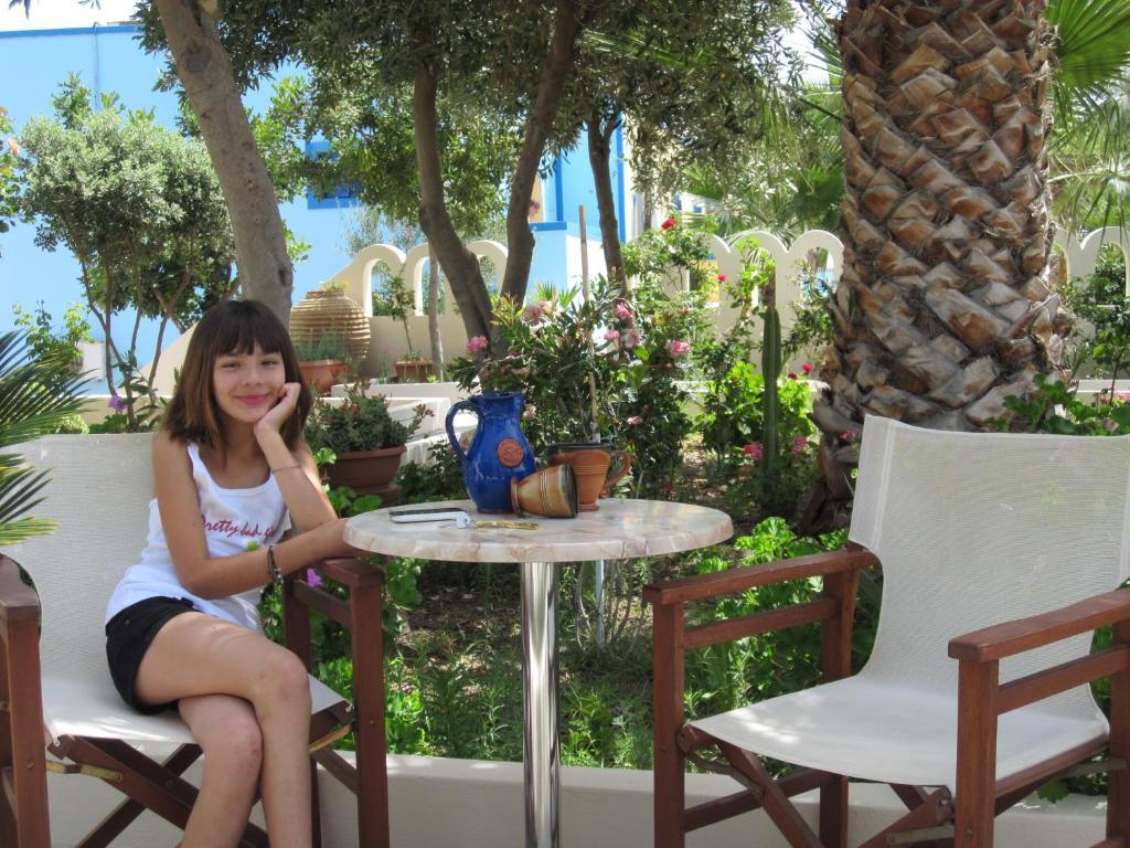 Villa Nikos Karamolegkos Kamari * Kamari (Santorini)