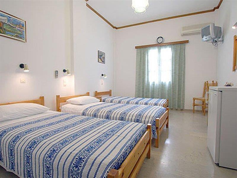 Akis Hotel 2*