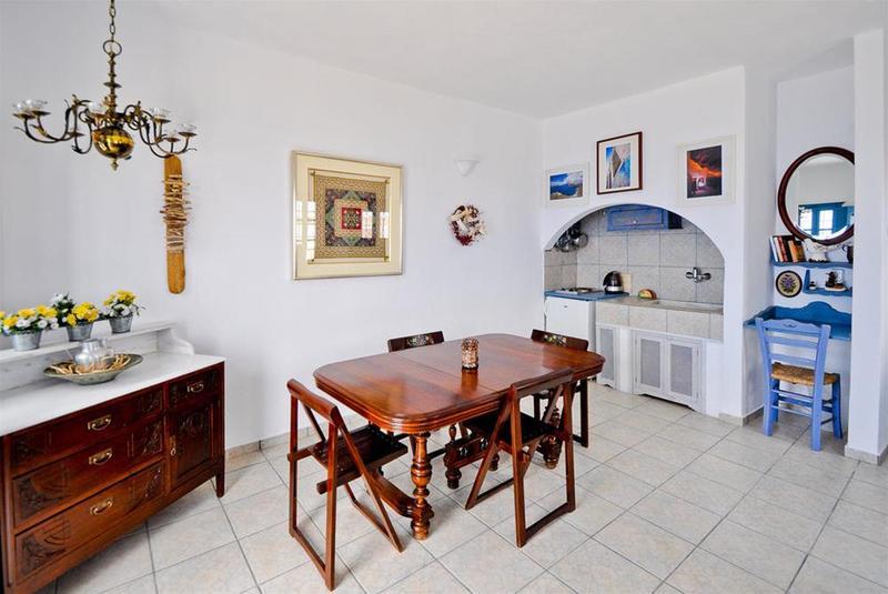 Aegagros Caldera Villa