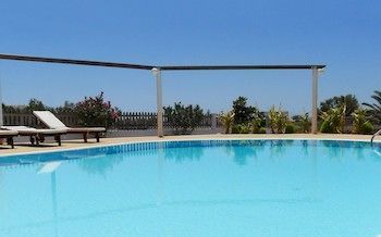 Nostos Hotel Agios Georgios (Santorini)
