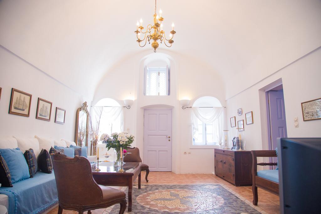 Villa Lydia Luxury Karterados (Santorini)