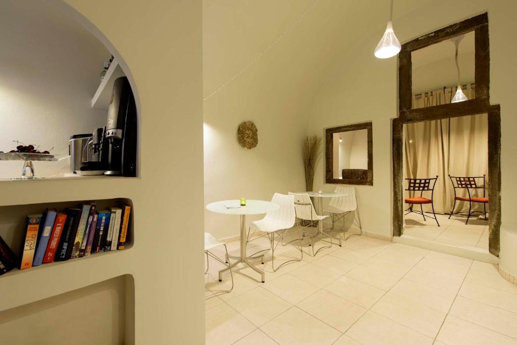 Gorgona 3* Imerovigli (Santorini)