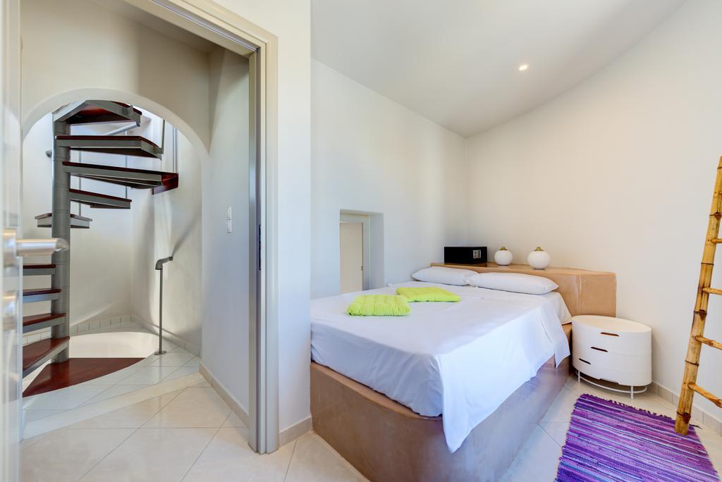 Apartment Monolithia
