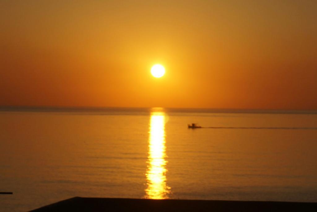 Abelomilos Exclusive Imerovigli (Santorini)