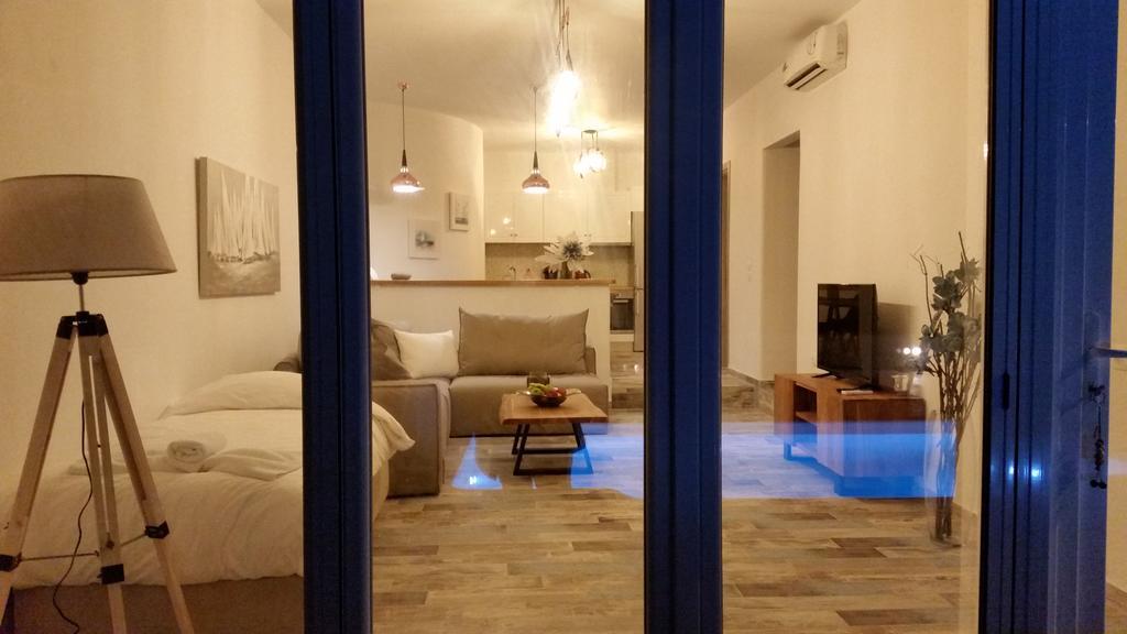 Apartment Abelomilos Exclusive Imerovigli (Santorini)