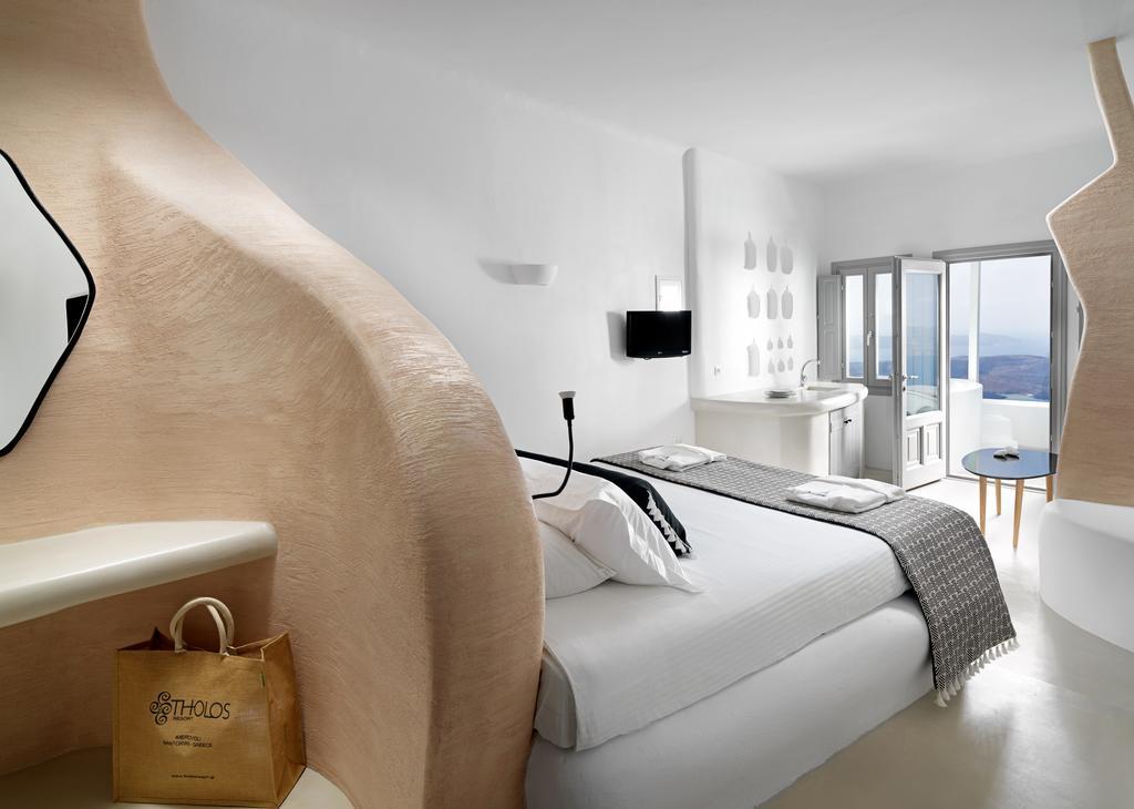 Hotel Tholos Imerovigli (Santorini)