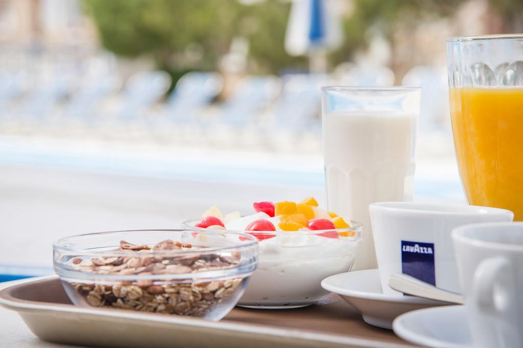 Hotel Olympia Karterados (Santorini)