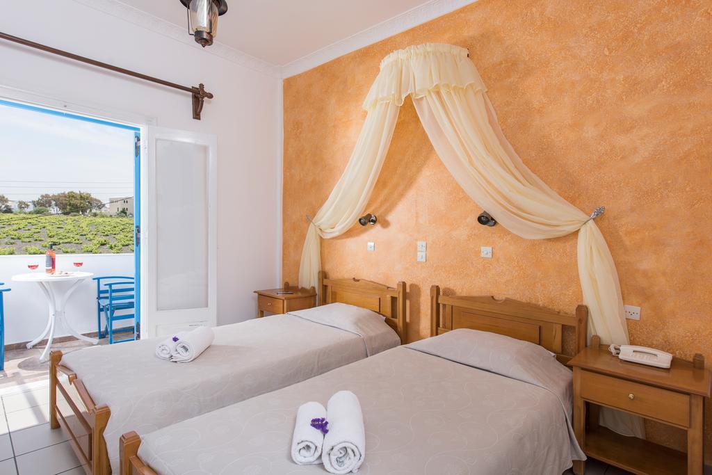 Olympia 3* Karterados (Santorini)