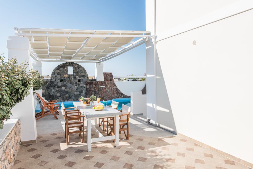 Secret Earth - Santorini Kamári