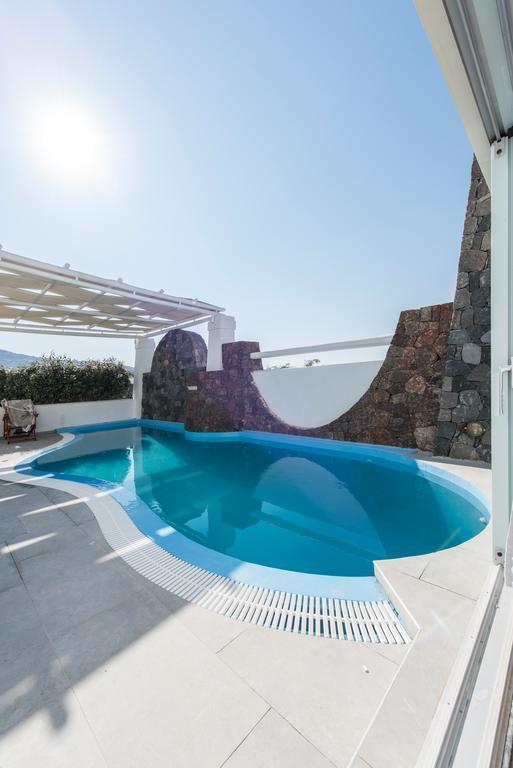 Secret Earth - Santorini