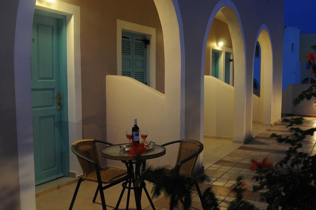 Rose 3* Fira (Santorini)